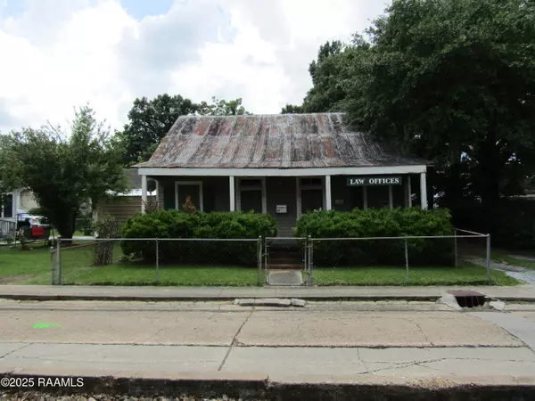214 E Washington ST, New Iberia, LA 70560
