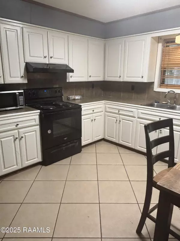 Carencro, LA 70520,102 Jack ST
