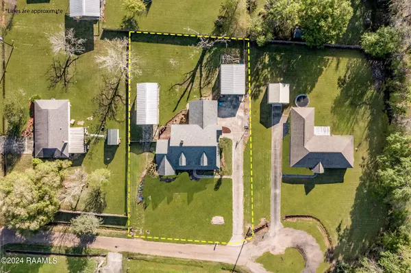 Breaux Bridge, LA 70517,1012 Elsie CIR