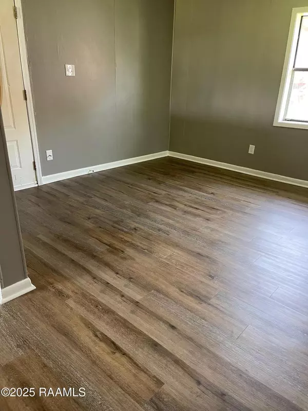 Crowley, LA 70526,1114 W 7th ST