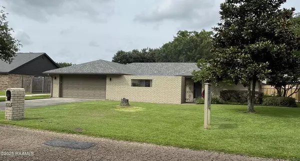 300 Row Three, Lafayette, LA 70508