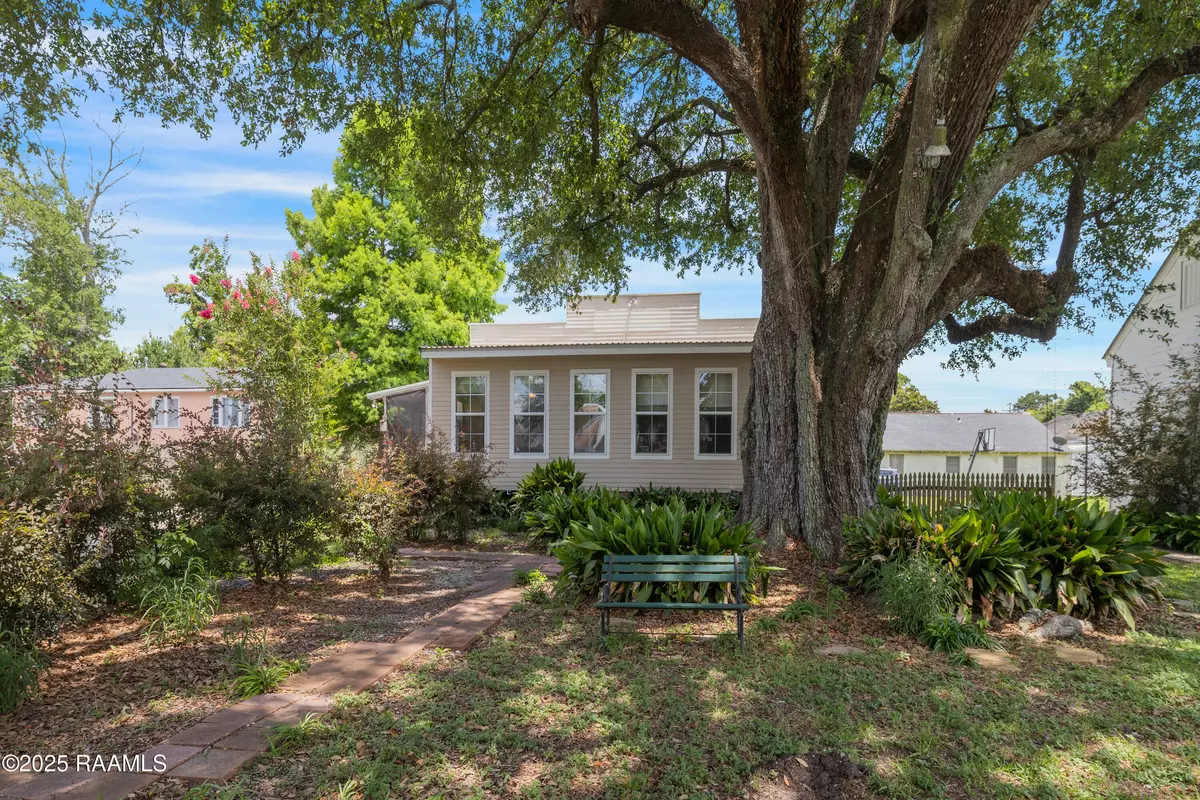 New Iberia, LA 70560,625 S Weeks ST