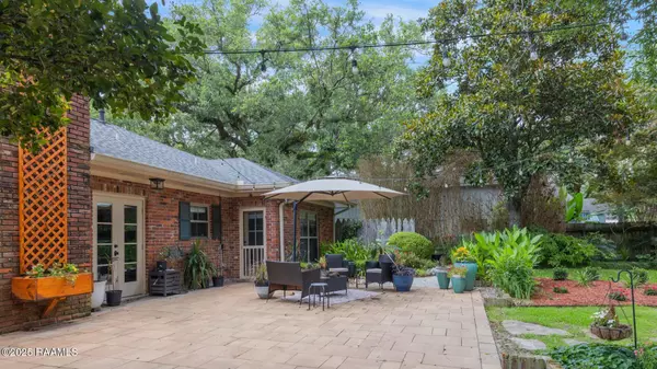 Lafayette, LA 70508,207 Acacia DR