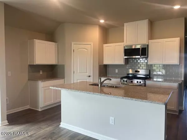 New Iberia, LA 70560,1507 Highland DR