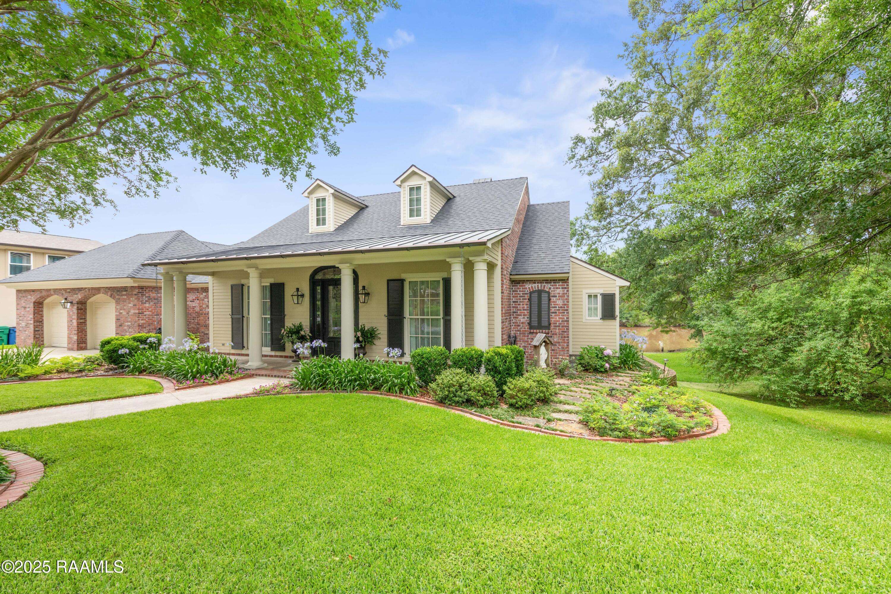 102 Water Oaks DR, Lafayette, LA 70503