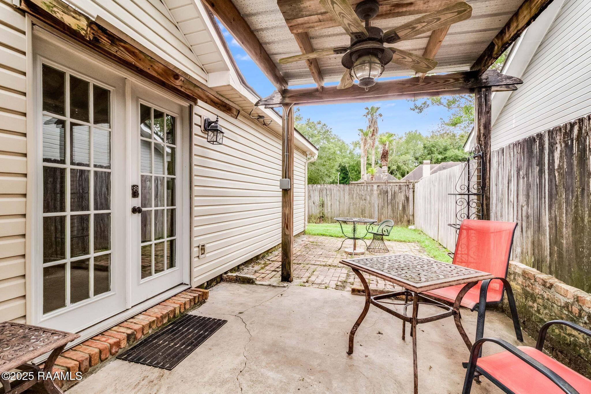 Lafayette, LA 70506,400 Mustang ST