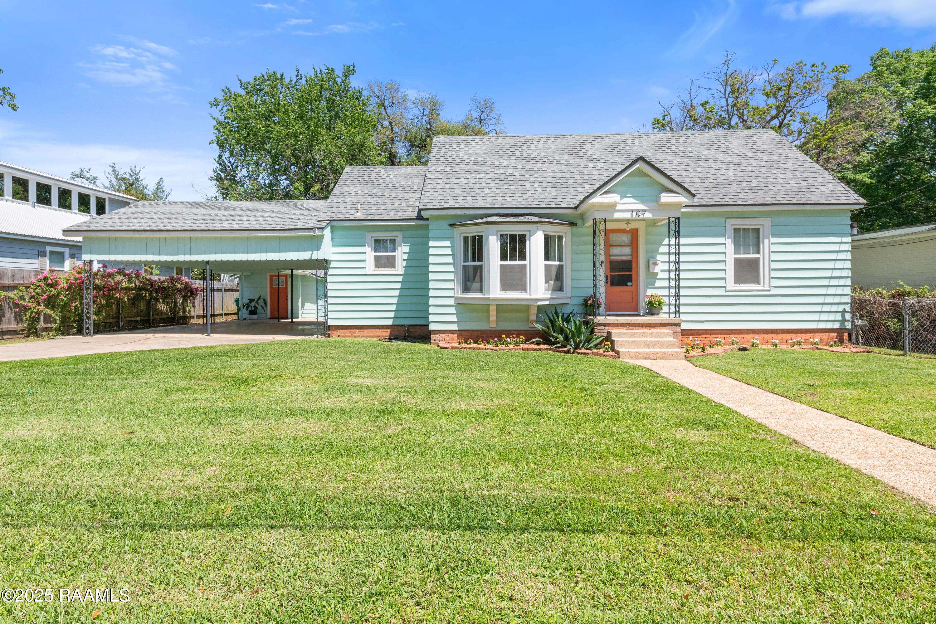 Lafayette, LA 70506,107 Ridgewood ST
