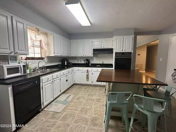 Morgan City, LA 70380,177 Country Village DR