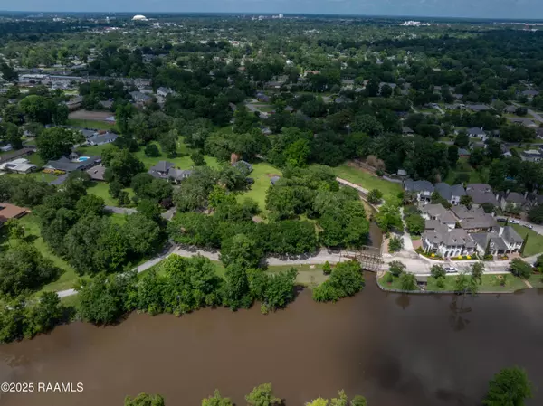 Lafayette, LA 70503,807 Cambridge DR #Land