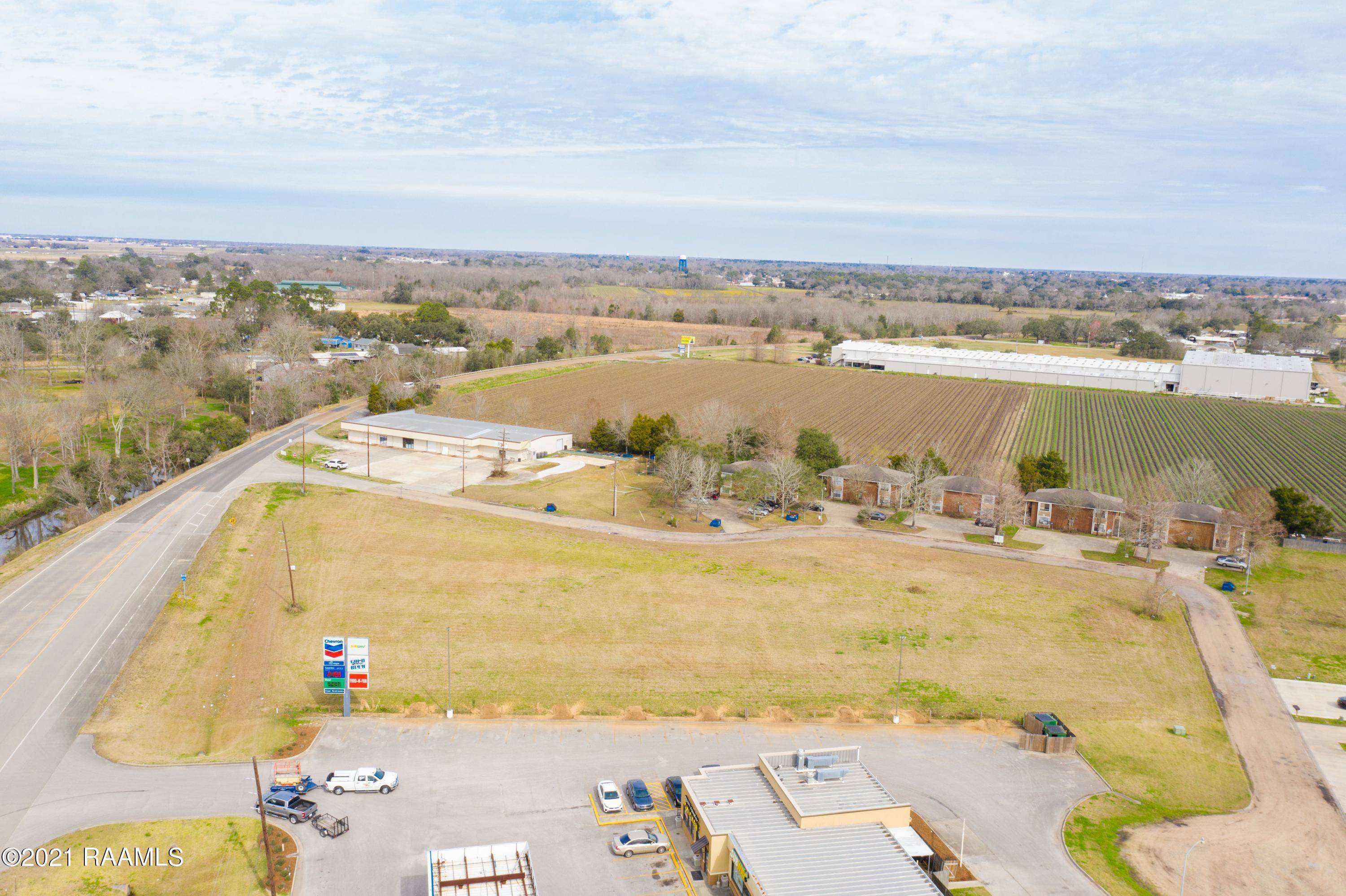 New Iberia, LA 70560,S Lewis ST