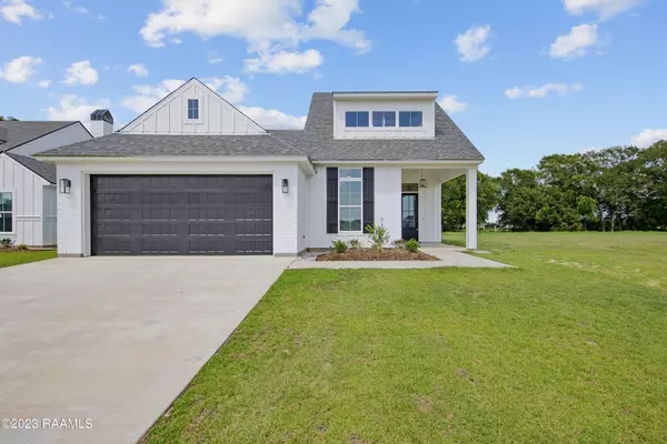 112 Cape Town, Youngsville, LA 70592