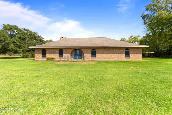 1012 Huval, Breaux Bridge, LA 70517