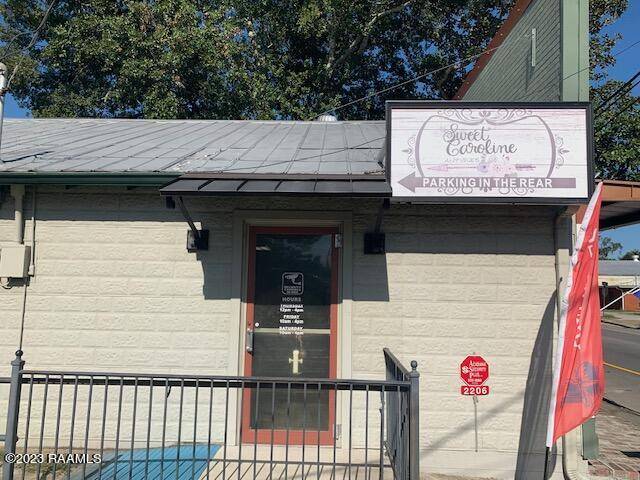 New Iberia, LA 70560,2206 E Main ST