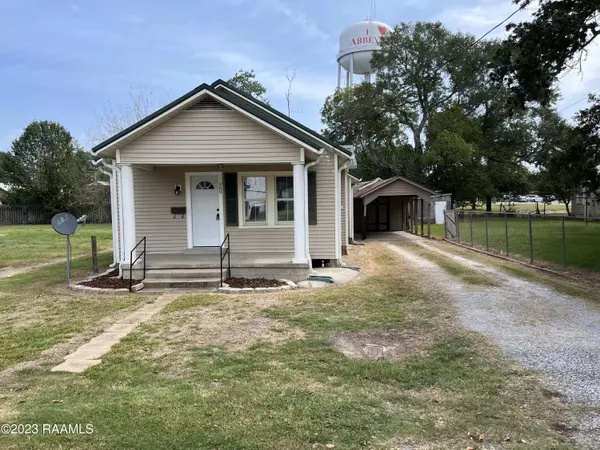 209 N Charles Campbell, Abbeville, LA 70510