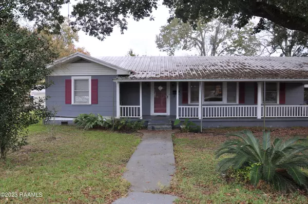 614 Felix, Jeanerette, LA 70544