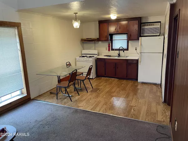 New Iberia, LA 70560,1318-1320 Delasalle DR