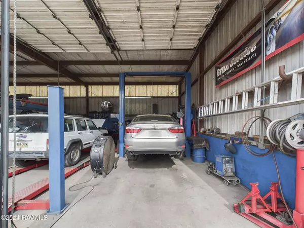 Lafayette, LA 70501,401 & 403 Eighth ST