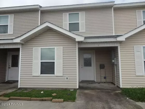 1534 S Patout #C, New Iberia, LA 70560