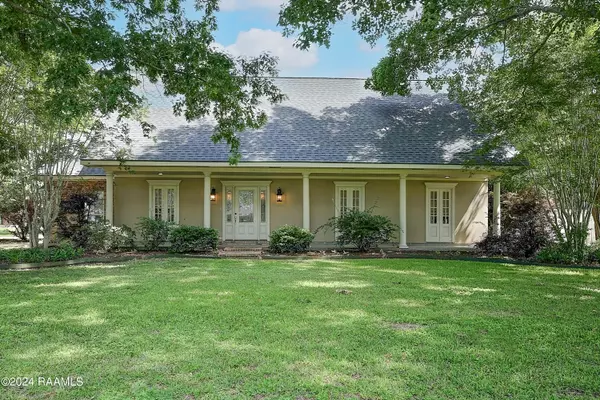 128 Countryview, Youngsville, LA 70592