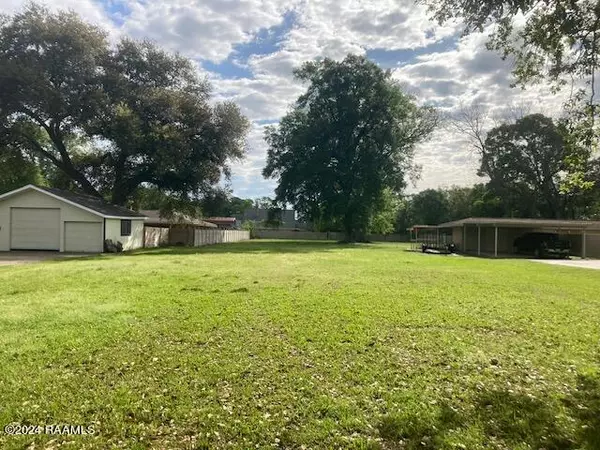 N 6th, Eunice, LA 70535