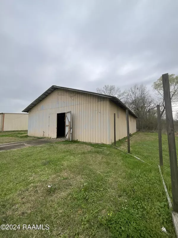 8599 Highway 182 #B, Opelousas, LA 70570