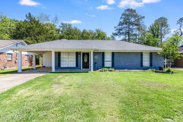 112 N Avenue M, Crowley, LA 70526