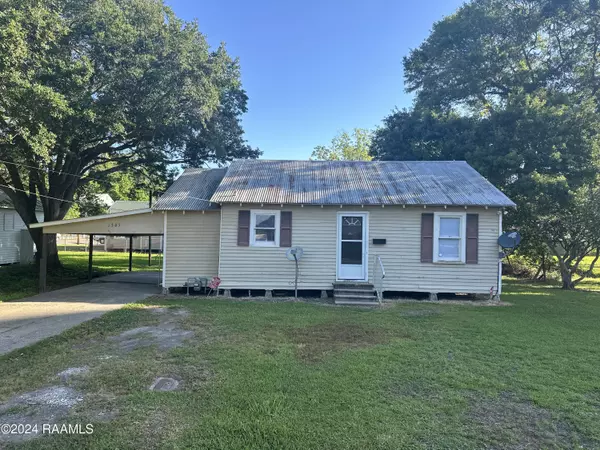 1305 E Saint Victor, Abbeville, LA 70510