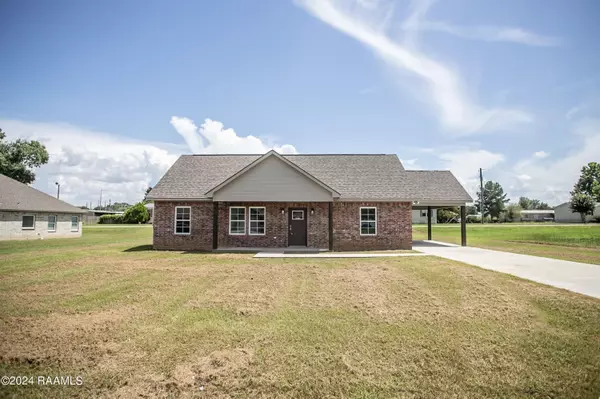 340 Sugarland, Opelousas, LA 70570