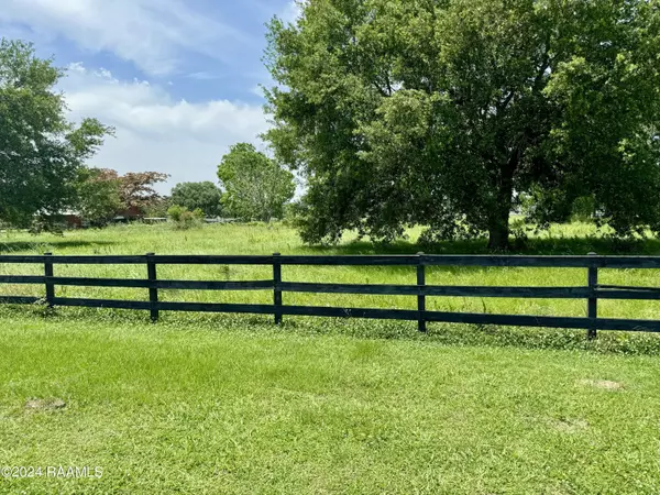 Carencro, LA 70520,100 Blk Equipment