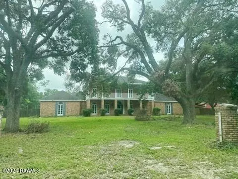 1112 W Lasalle, Ville Platte, LA 70586