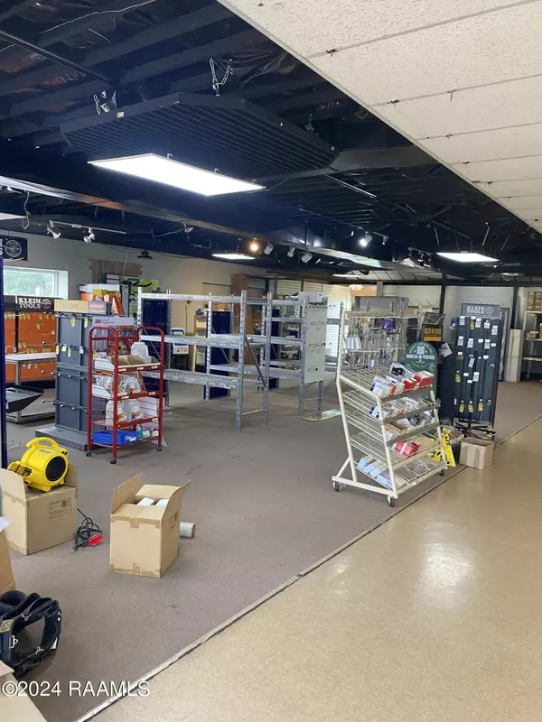 New Iberia, LA 70560,714 W Admiral Doyle DR