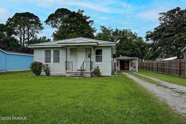 1214 Julia, New Iberia, LA 70560