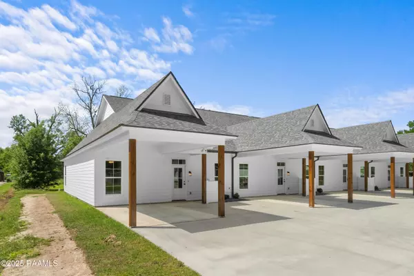212 E D ST, Rayne, LA 70578