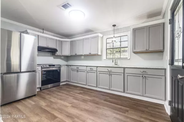New Iberia, LA 70560,8503 Weeks Island RD