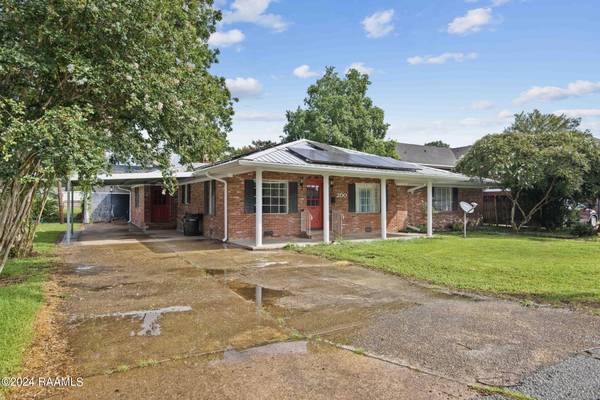 200 Webb, Breaux Bridge, LA 70517