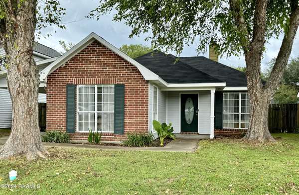 131 Sugarcreek, Youngsville, LA 70592