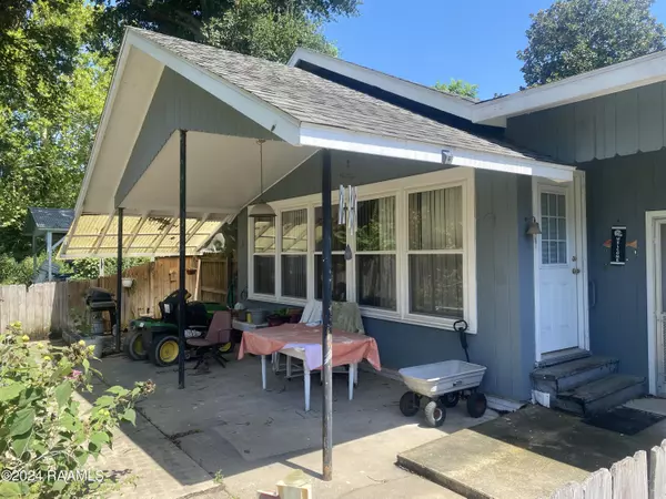 Ville Platte, LA 70586,112 W Magnolia ST
