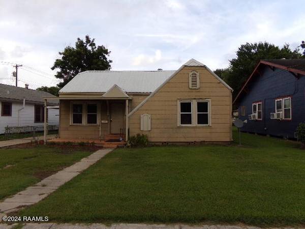 834 W St. Peter, New Iberia, LA 70560