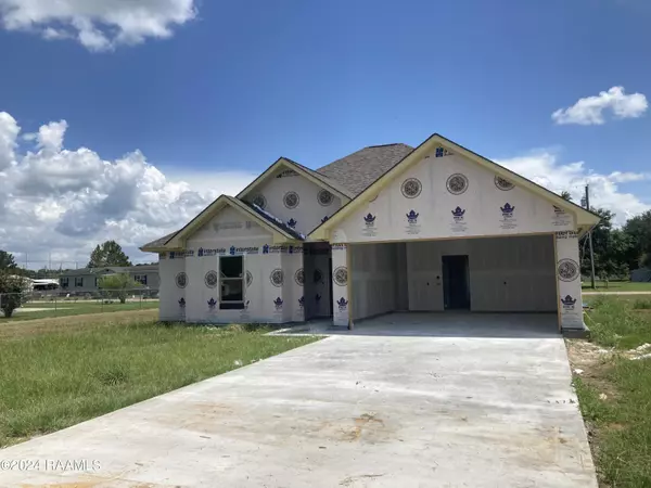 284 Sugarland Circle, Opelousas, LA 70570