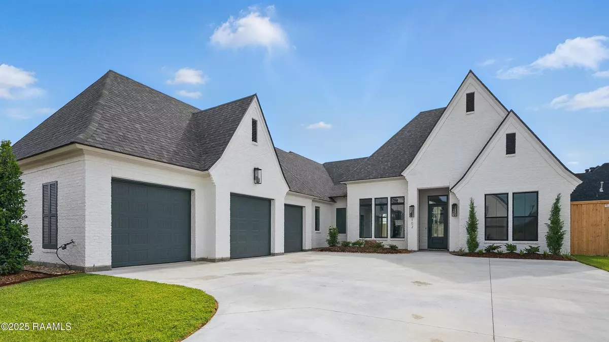 Youngsville, LA 70592,102 Sabal Leaf LN