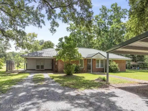 1617 S State, Abbeville, LA 70510