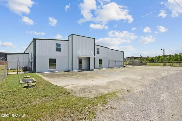 1023 Bertrand, Broussard, LA 70518