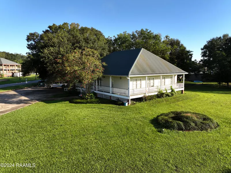 420 W Lastie ST, Erath, LA 70533