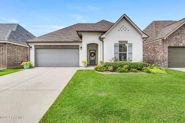 121 Sparrowhawk, Broussard, LA 70518