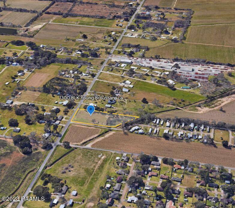Youngsville, LA 70592,1300 Blk Young ST