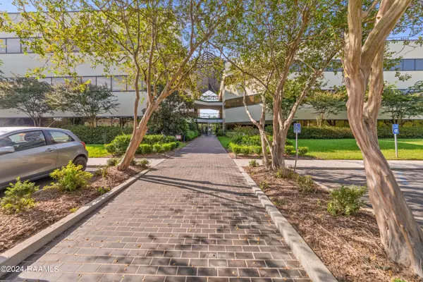Lafayette, LA 70508,100 Asma BLVD #345-W