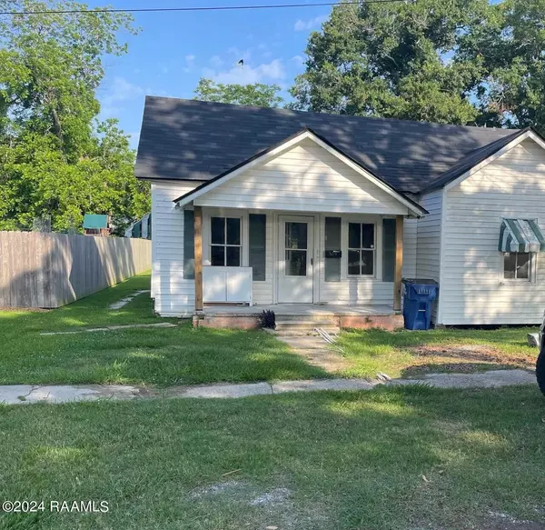 604 Lejeune, Kaplan, LA 70548