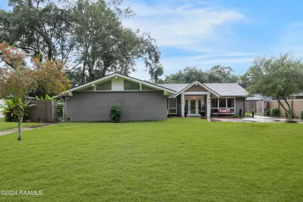 506 Loreauville, New Iberia, LA 70563