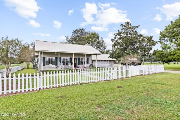 8438 Dudley, Abbeville, LA 70510