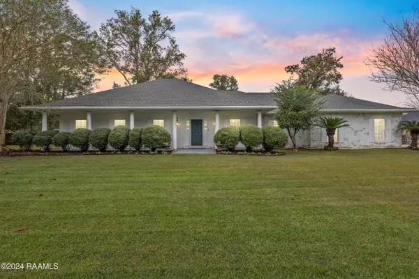 5720 Eagle Pass, Youngsville, LA 70592